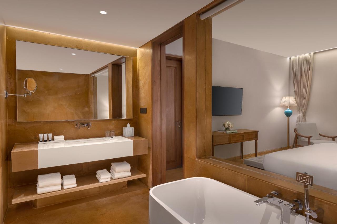 Time Square Resort & Spa 普杰 外观 照片