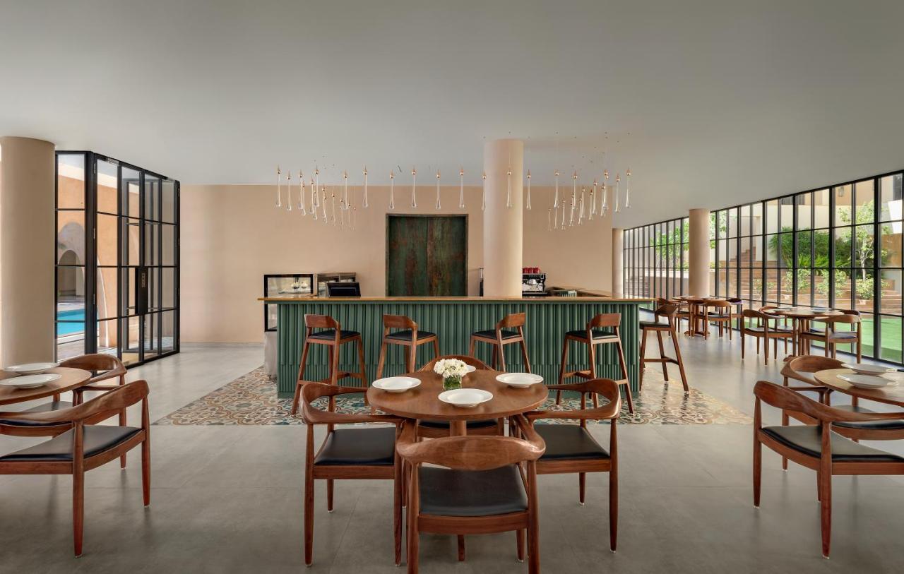 Time Square Resort & Spa 普杰 外观 照片
